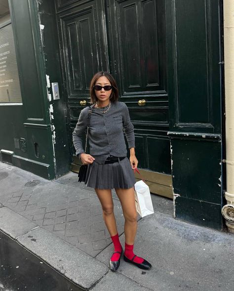 The Two Colors Everyone Is Wearing With Red | Who What Wear Red Sox Outfit, Elegant Skirt Outfits, Grey Outfits, Red Socks, Red Tights, Sock Outfits, Skirts With Boots, Grey Outfit, Elegant Skirt