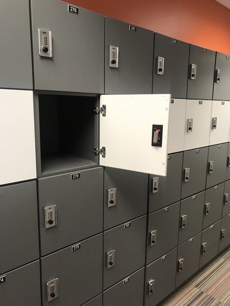 A technology firm needed a way to ensure their clients' intellectual property was protected. Using Spacesaver Day Use Lockers, employees must secure their personal devices and other items before entering the workplace. Green Campus, Smart Student, Safe Lockers, Locker Designs, College Architecture, Laundry Equipment, Church Interior Design, Classic Furniture Design, Train Room