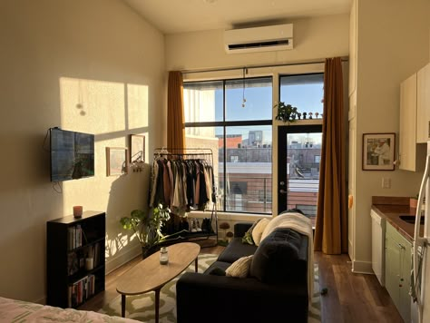 Small Studio House Ideas, Comfy Small Apartment, Enclosed Living Room Ideas, Couple Studio Apartment, Hipster Studio Apartment, Dark Wood Studio Apartment, Super Small Apartment Ideas, 1 Room Apartment Ideas Small Cozy, Studio Flat Decor Small Spaces