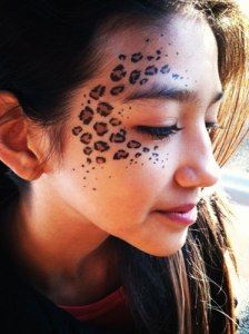 leopard spot face paint by Tess – Tess Marie Artistry Jungle Face Paint, Safari Face Paint, Fall Face Painting Ideas For Kids, Face Paint For Adults, Animal Inspired Makeup, Fall Face Paint, Face Painting For Adults, Face Painting Ideas For Adults, Adult Face Paint