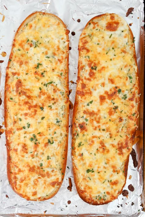 French Cheese Bread, French Bread Cheese Bread, Mexican Garlic Bread, Cheesy Bread Loaf, Homemade Garlic Cheese Bread, Cheesy French Bread, Cheese French Bread, Homemade Garlic Bread Recipe, Bread With Cheese