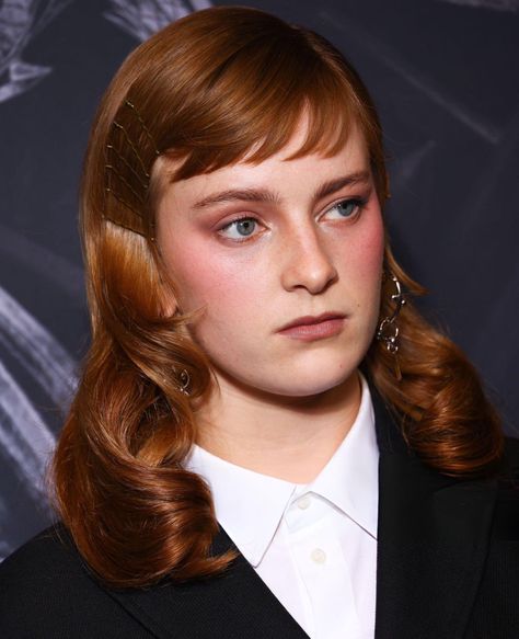 phia saban at the “house of the dragon” premiere in paris. House Of The Dragon Premiere, Sophie Turner And Maisie, Dragon Makeup, Phia Saban, Face Card Never Declines, Olivia Cooke, Hollywood Hair, Color Me Beautiful, Haircut And Color