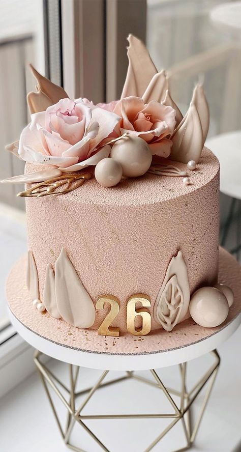 Birthday Cake For Wife, Latest Cake Design, 26 Birthday Cake, Birthday Cake Designs, Red Birthday Cakes, 25th Birthday Cakes, Special Birthday Cakes, Birthday Cake With Photo, Birthday Cakes For Her