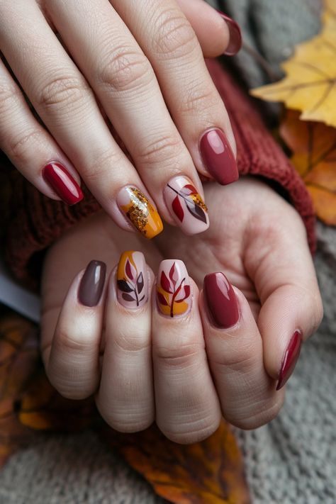 Fox Fall Nails, Diy Fall Nail Art, Fall Nails With Leaves, Manicure Red Nails, Fall Leaf Nail Art, Fall Nail Art Ideas, Fall Leaves Nail Art, Nail Appointment, Red Manicure