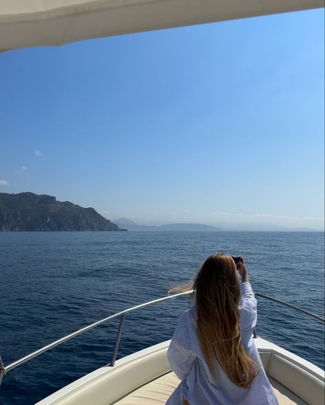 Boat Ride Aesthetic, Amalfi Coast Boat, Boat Riding, Wanderlust Aesthetic, Ride Aesthetic, 2025 Prayer, Italy Amalfi Coast, Vacation In Italy, Prayer Vision Board