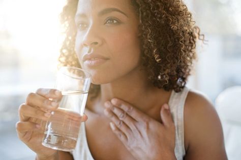 Swallowing 101: How it works, risk factors & 5 tips for a healthy esophagus - WellTuned by BCBST Almased Diet, Swallowing Problems, Aspiration Pneumonia, Silent Reflux, Voice Therapy, Thyroid Levels, Muscles Of The Face, Throat Pain, Natural Face Cleanser