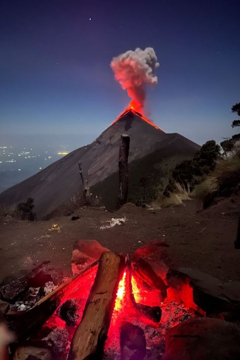 Acatenango Volcano Hike, Volcano Guatemala, Acatenango Volcano, Guatemala Volcano, Guatemala Aesthetic, Volcano Boarding, Volcano Hike, Guatemala Travel, Travel Wishlist