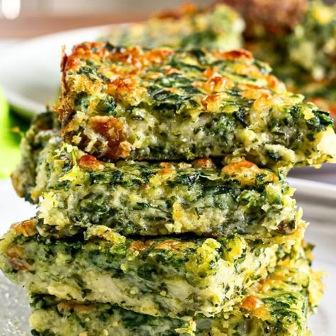 Quick & Easy Spinach Brownies – Yummy and fully Veggie Brownies, Spinach Brownies Recipes, Spinach Brownies, Spinach Recipes Healthy, Entertaining Desserts, Clean Eating Menu, Brunch Items, Cream Chicken, Square Form