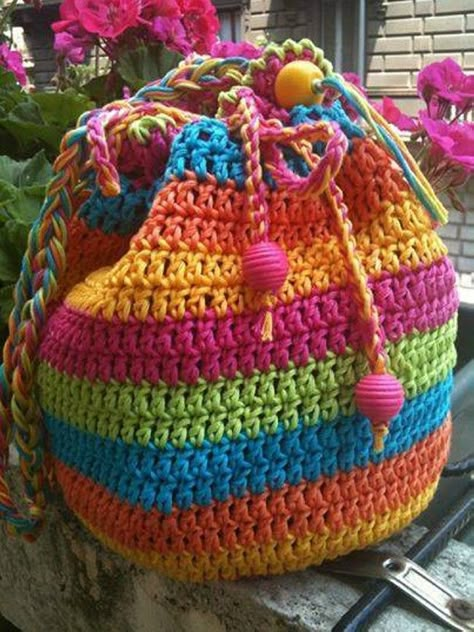 50 Crochet Bag Patterns | Upcycle Art (shared via SlingPic) Crochet Shell Stitch, Crocheted Bags, Pola Sulam, Crochet Purse Patterns, Crochet Tote Bag, Crochet Bags Purses, Crochet Purse, Crochet Tote, Crochet Basket