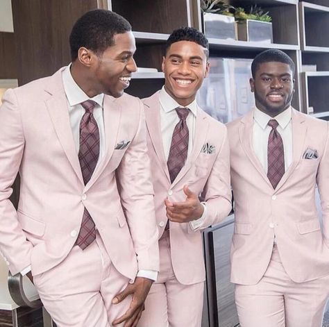 Blush Groomsmen, Pink Suit Men, Pink Groomsmen, Slim Fit Groom Suit, Tuxedos For Wedding, Groom Tuxedo Wedding, Wedding Groomsmen Attire, Dusty Pink Weddings, Mens Wear Wedding