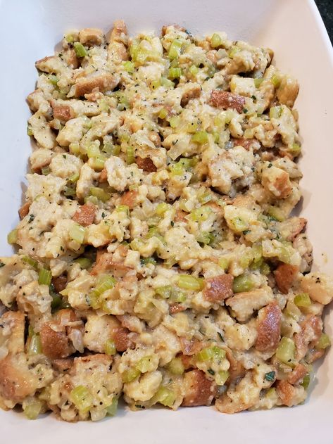 Classic Bread Stuffing - Simply Sundays Traditional Bread Stuffing For Turkey, Stuffing In Oven Recipes, Cornbread And White Bread Stuffing, Rye Bread Stuffing, Old Fashion Bread Stuffing Recipe, Fresh Bread Stuffing Recipe, Pa Dutch Stuffing Recipes, Super Moist Stuffing, Best Bread Stuffing Recipe