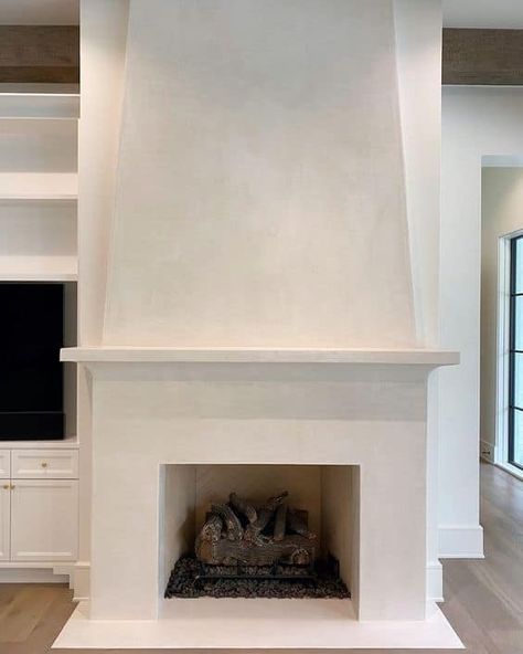 Black Mantle Decor, Plaster Fireplace, Black Mantle, Stucco Fireplace, Venetian Plaster Walls, Built In Electric Fireplace, Build A Fireplace, Venetian Plaster, Diy Fireplace