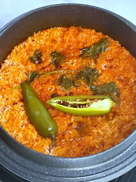 Authentic Mexican Rice (Arroz Rojo) Mexican Red Rice, Red Rice Recipe, Authentic Mexican Rice, Compulsive Eating, Mexican Rice Recipes, Homemade Mexican, Tummy Yummy, Mexican Rice, Red Rice