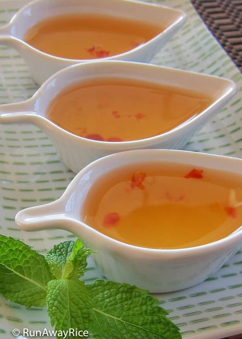 7up Vietnamese Fish Sauce Dipping Sauce (Nuoc Mam Cham) Recipe Nuoc Cham Sauce Recipe, Nuoc Mam Recipe, Vietnamese Fish Sauce, Thai Dipping Sauce, Nuoc Mam, Vietnamese Fish, Dumpling Sauce, Recipes With Fish Sauce, Homemade Sauce Recipes