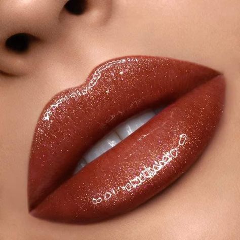 Brown Lips, Nabla Cosmetics, Lips Painting, Matte Lipstick Colors, Lip Art Makeup, Lipstick Tutorial, Lipstick Kit, Brown Lipstick, Lip Beauty