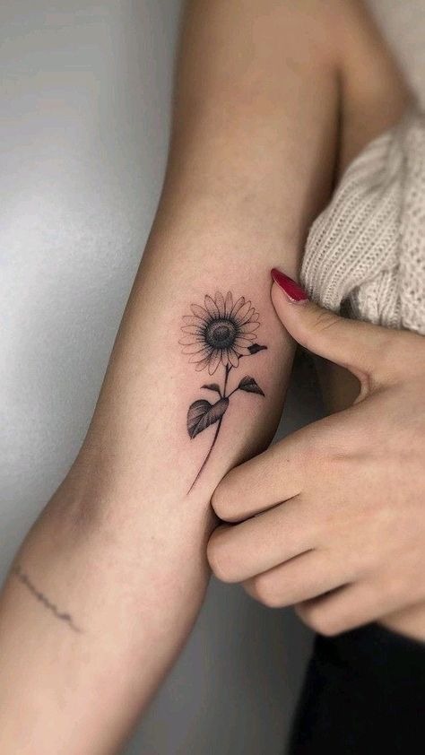 Meaningful Sunflower Tattoo, Proverbs 31 25 Tattoo With Flowers, Sunflower Minimalist Tattoo, Sunflower Tattoo Back, Minimalistic Sunflower Tattoo, Minimalist Sunflower Tattoo, Girasoles Tattoo, Sunflower Tattoo Stencil, Simple Sunflower Tattoo