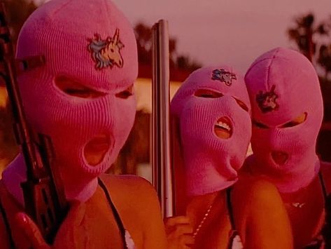 𝙣𝙖𝙩 🖤☻︎ on Instagram: “spring breakers. - #springbreakers #filmedit” Harmony Korine, Septième Art, Spring Breakers, Money On My Mind, Mask Girl, Bad Things Lyrics, Bad News, Black Aesthetic, Pink Print