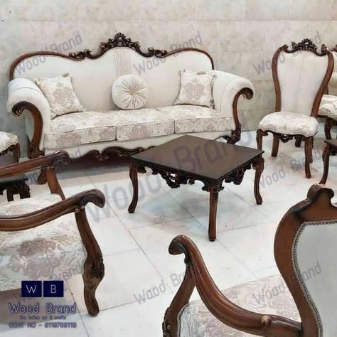 Classic Sofa Sets Wooden, Sofa Set Designs Wooden Carving, Carving Sofa Set Design, Royal Sofa Design Living Rooms, Royal Sofa Design Wood, Royal Sofa Design, Carved Wooden Sofa, Italian Sofa Designs, Classic Furniture Living Room