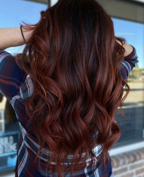 Deep Auburn Hair, Red Highlights In Brown Hair, Ginger Red Hair, Red Balayage Hair, Dark Auburn Hair, Auburn Balayage, Ginger Red, Red Brown Hair, Fall Fashion Inspiration