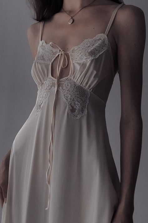 Lace Sleeping Gown, Short Night Gowns, Night Robe Aesthetic, Sleep Dress Aesthetic, Bride Nightwear, White Lingerie Dress, Nighty For Honeymoon, Silk Nightwear Romantic, Night Slip Dress