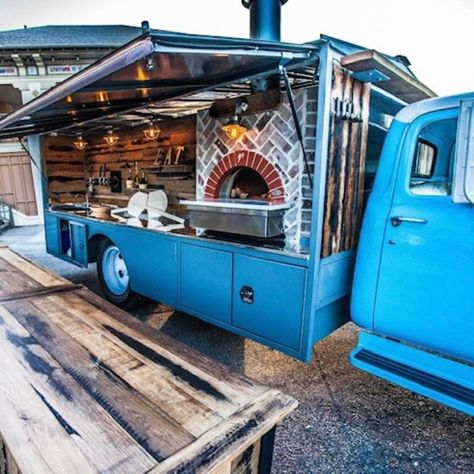 Custom built Pizza Truck. Mobile pizzeria. Fridge Under Counter, Keg Fridge, Pizza Trailer, Mobile Pizza Oven, Counter Fridge, Custom Food Trucks, Pizza Food Truck, Wash Sink, Pizza Truck