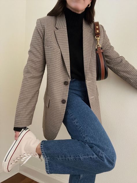 Western Winter Fashion, Fits Trendy, Plaid Blazer Outfit, Western Winter, Winter Fashion Trends, Business Outfits Women, Elegante Casual, Houndstooth Blazer, Fall Winter Collection