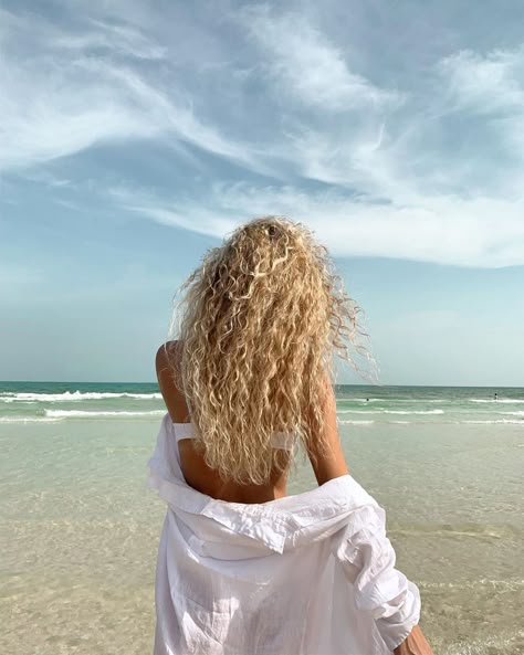 Vacation Hairstyles, Blonde Curly Hair, Blonde Curls, Dream Hair, Curly Girl, Beach Hair, Curly Blonde, Wavy Hair, Hair Looks