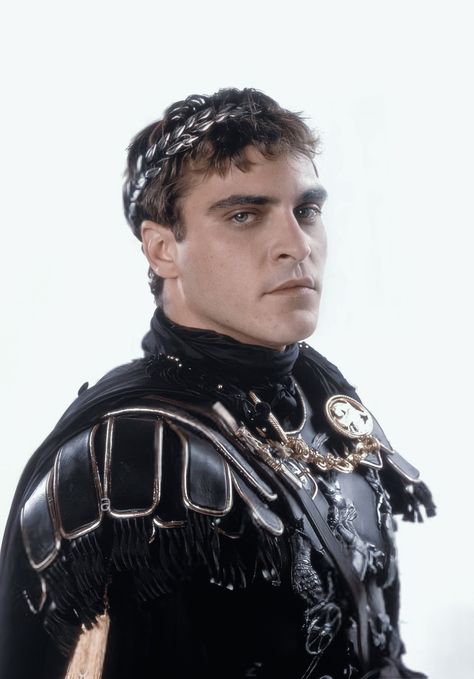 Joaquin Phoenix Commodus, Joaquin Phoenix Gladiator, Commodus Gladiator, Rome Hbo, Rome Party, Emperor Commodus, Gladiator 2000, Gladiator Movie, Ridley Scott