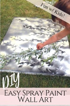 Diy Spray Paint Art, Spray Paint Wall Art, Spray Paint Crafts, Spray Paint Wall, Paint Wall Art, Abstract Art Tutorial, Diy Spray Paint, Large Abstract Art, Wall Art Diy Paint