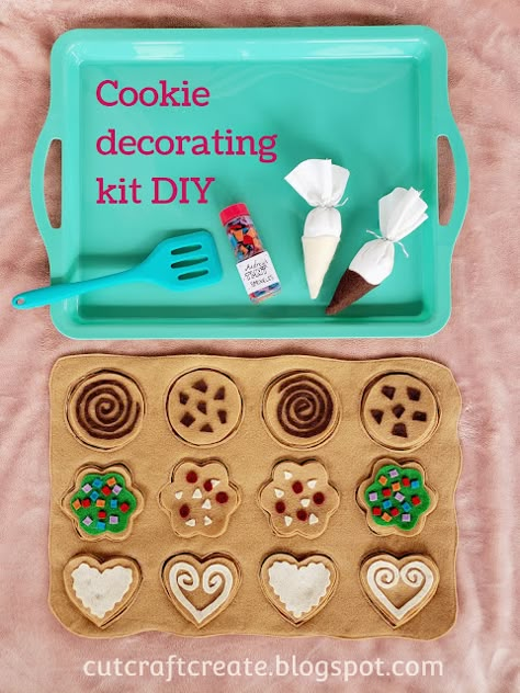 Diy Cookie Decorating Kit, Diy Cookie Decorating, Felt Activities, Cookie Decorating Kit, Felt Food Patterns, Felt Food Diy, Dramatic Play Preschool, Felt Play Food, Diy Cookie