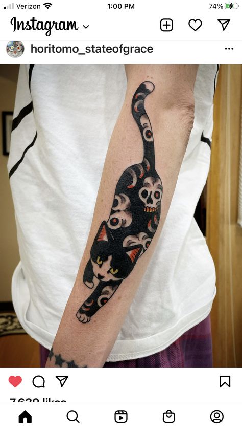 Illusion Tattoo, Tattoo Gato, Tattoo Japanese Style, Illusion Tattoos, Optical Illusion Tattoos, See Tattoo, Traditional Tattoo Designs, Optical Illusion Tattoo, Black Cat Tattoos