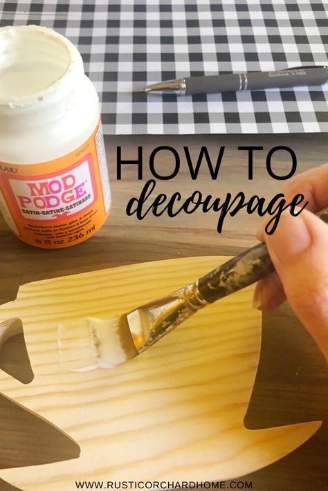 Modge Podge On Wood, Mod Podge Diy, Decoupage On Wood, Deco Podge, Mod Podge Projects, Oak Shelf, Decoupage Crafts, Decoupage Tutorial, Decoupage Decor