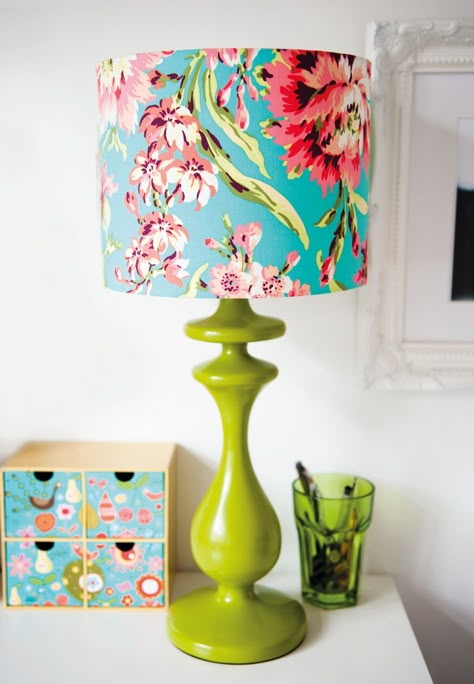 Designers Guild Fabric, Retro Lampshade, Amy Butler Fabric, Lampshade Makeover, Handmade Lampshades, Diy Lampe, Bright Decor, Decor Ikea, Fabric Furniture