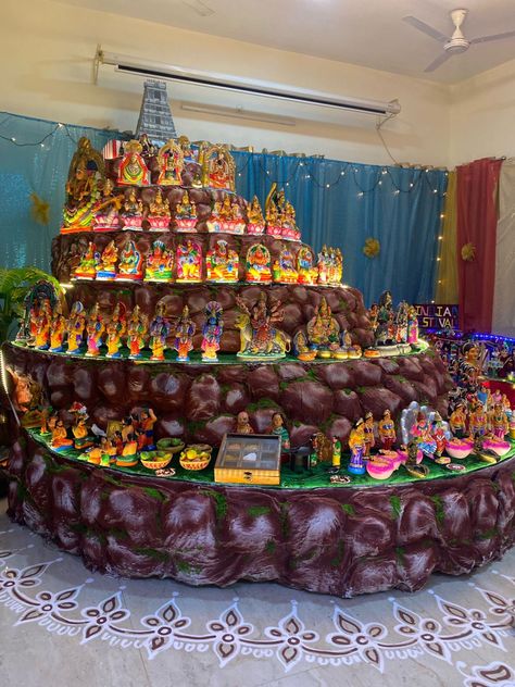 Golu Theme Ideas, Navratri Golu Decoration Ideas, Golu Decoration Ideas, Navratri Decor, Navaratri Golu, Bommala Koluvu, Haldi Kumkum, Golu Dolls, Pooja Decor