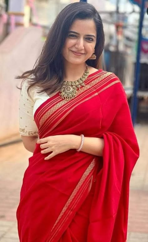 Ashika Ranganath, Stylish Saree, Embrace Yourself, Monsoon Season, Saree Wearing Styles, Simple Saree Designs, Short Curly Hairstyles, Fashionable Saree Blouse Designs, Simple Sarees