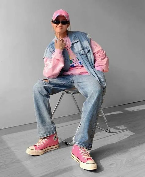 Mens Barbie Outfit, Men Barbie Outfit, Barbie Movie Outfits Men, Pink Streetwear Outfit Men, Barbie Outfits Men, Pink Heart Outfit, Pink Party Outfit Ideas, Pink Converse Outfit, Ken Core