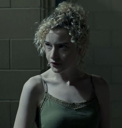 Lauren Mcknight, Ozark Ruth, Ruth Langmore Ozark, Ozark Netflix Show, Ruth Langmore, Cynthia Rothrock Movies, Julia Garner, Cinema Photography, Dog Years