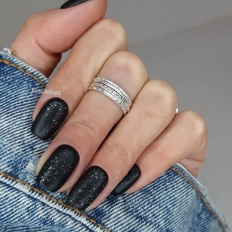 Black Shiny Nails, Black Sparkle Nails, Beauty Quotes For Women, Silver Glitter Nails, 2024 Nails, Nail Designs Ideas, Shiny Nails, Long Nail, Sparkle Nails