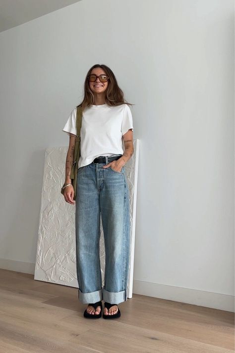 Relaxed Effortless Style, Cooler Spring Outfits, Baggy Minimalist Outfit, Hailey Aesthetic, Turkey Shopping, Citizens Of Humanity Jeans, Outfit Look, Mode Inspo, Citizens Of Humanity