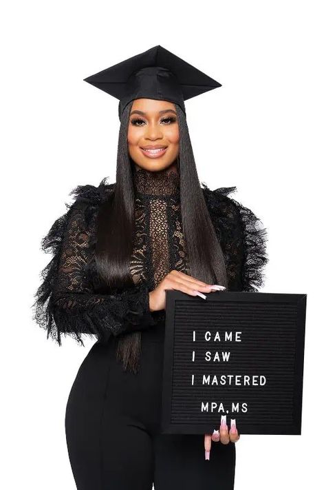 10 Simple Graduation Photo Ideas To Spice Up Your Grad Photos Black Graduation Pictures College, Graduate School Graduation Party, Social Work Graduation Pictures Ideas, College Photography Ideas, Masters Of Education Graduation Pictures, Mba Photoshoot Ideas, Graduation Photoshoot Ideas College, Masters Degree Photoshoot Black Women, Master’s Degree Photoshoot