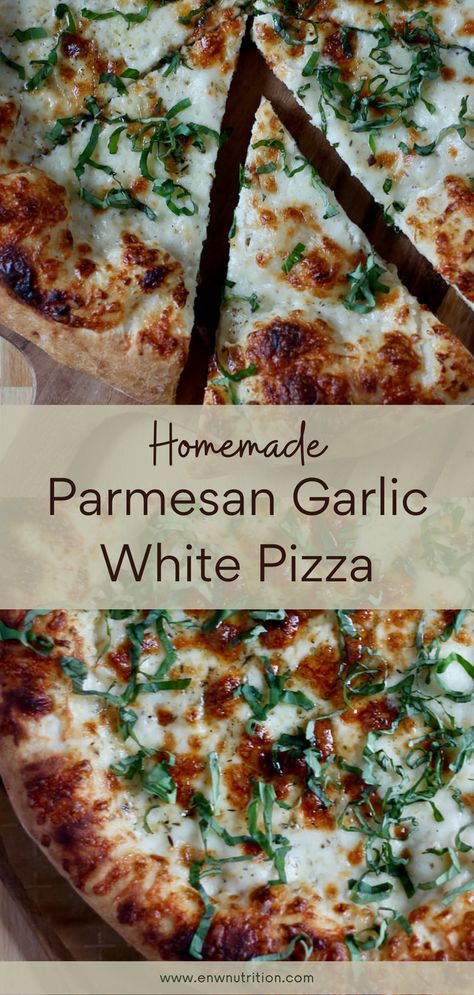 White Sauce Recipe For Pizza, Pizza With Cheese Sauce, Pizza Recipes Homemade Toppings, White Pizza Sauce Recipe Easy, White Garlic Pizza Sauce, Garlic Parmesan Pizza, Ooni Recipes, Garlic White Pizza, Homemade White Pizza