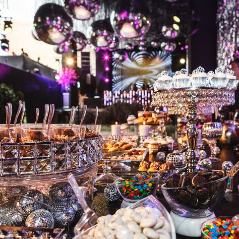 Disco Cake Table, Disco Treat Table, Disco Food Table, Disco Theme Party Food, Disco Candy Bar, Disco Party Food Table, Disco Snacks, Disco Party Food, Disco Food