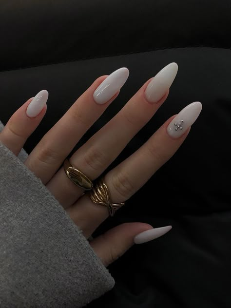 White Nails Cross, White Nails With Cross, Nails With Cross, Long White Nails, American Nails, Cross Nails, Nails Bright, Asian Nails, Grunge Nails