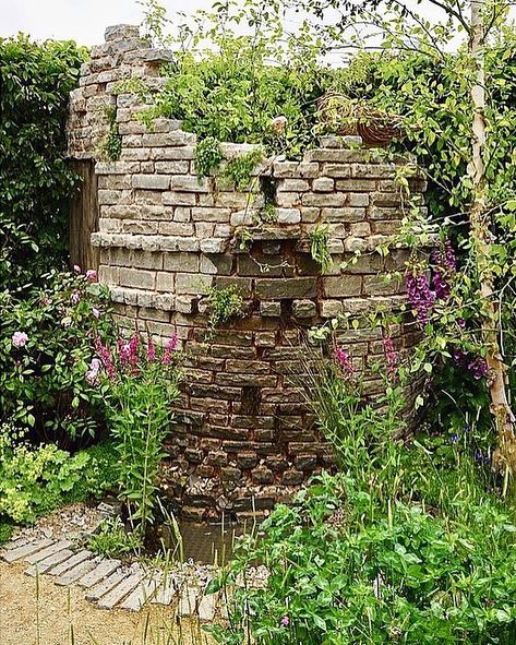 I designed a romantic ruined castle garden for Wyevale Garden Centres at BBCGWL and it won Gold and Best in Show. This was the back turret which had water cascading down the front into a grill at it’s foot - check out more on his garden in the show garden section of my website Centaur Statue, Garden Ruins, Castle Turret, Garden Castle, Ruined Castle, Garden Section, Ruins Architecture, Stone Castle, Stone Structures