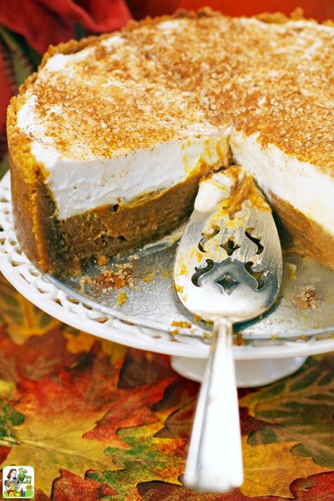 Dairy Free Pumpkin Pie Recipe, Pie With Graham Cracker Crust, Vegan Pumpkin Pie Recipe, Dairy Free Pumpkin Pie, Sugar Free Pumpkin Pie, Gluten Free Pumpkin Pie, Dairy Free Pumpkin, Thanksgiving Pie, Pie Baking