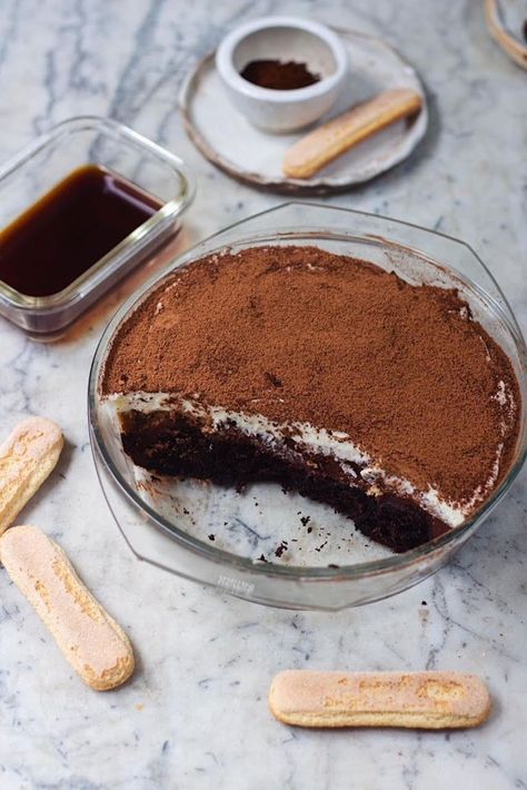 4 LAYER CHOCOLATE CAKE TIRAMISU - Bake with Shivesh Caramel Pudding Recipe, Finger Biscuits, Bake With Shivesh, Cake Tiramisu, Tiramisu Cake Recipe, Layer Chocolate Cake, Eggless Chocolate Chip Cookies, Chocolate Tiramisu, Cake Wallpaper