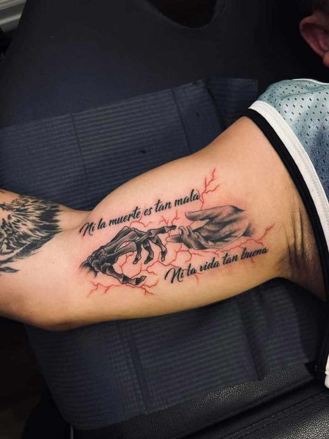 Hispanic Quotes, Lion Shoulder Tattoo, Tattoo Frases, Spanish Tattoos, Cross Tattoo For Men, Manga Tattoo, Aries Tattoo, 1 Tattoo, Cross Tattoo