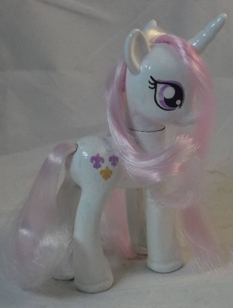 Custom Fleur Dis Lee Brushable by Gryphyn-Bloodheart on DeviantArt Mlp Brushables, Mlp Hairstyles, Mlp Toys, My Little Pony Toys, Mlp Twilight, Fantasy Horses, My Lil Pony, Mlp Pony, Pinkie Pie