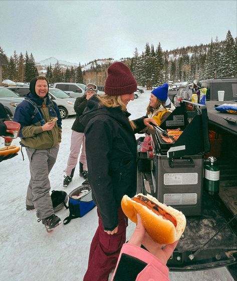 Ski Tailgating, Winter Tailgate, March Bucket List, Apres Ski Aesthetic, Romanticizing Winter, Ski Photography, March Aesthetic, Snowboard Trip, Winter Photo Ideas