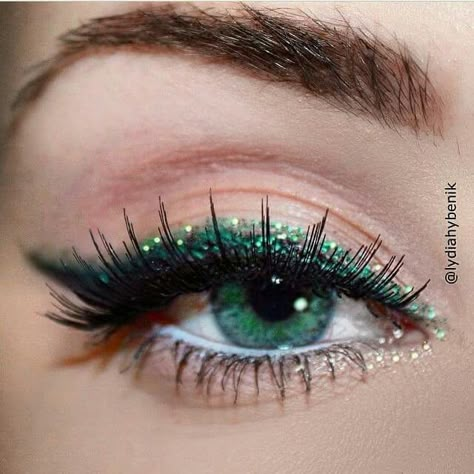 Eye Makeup Images, Party Makeup Looks, Prom Eye Makeup, Cute Eye Makeup, Formal Makeup, Smink Inspiration, Eye Makeup Pictures, Green Makeup, Makijaż Smokey Eye